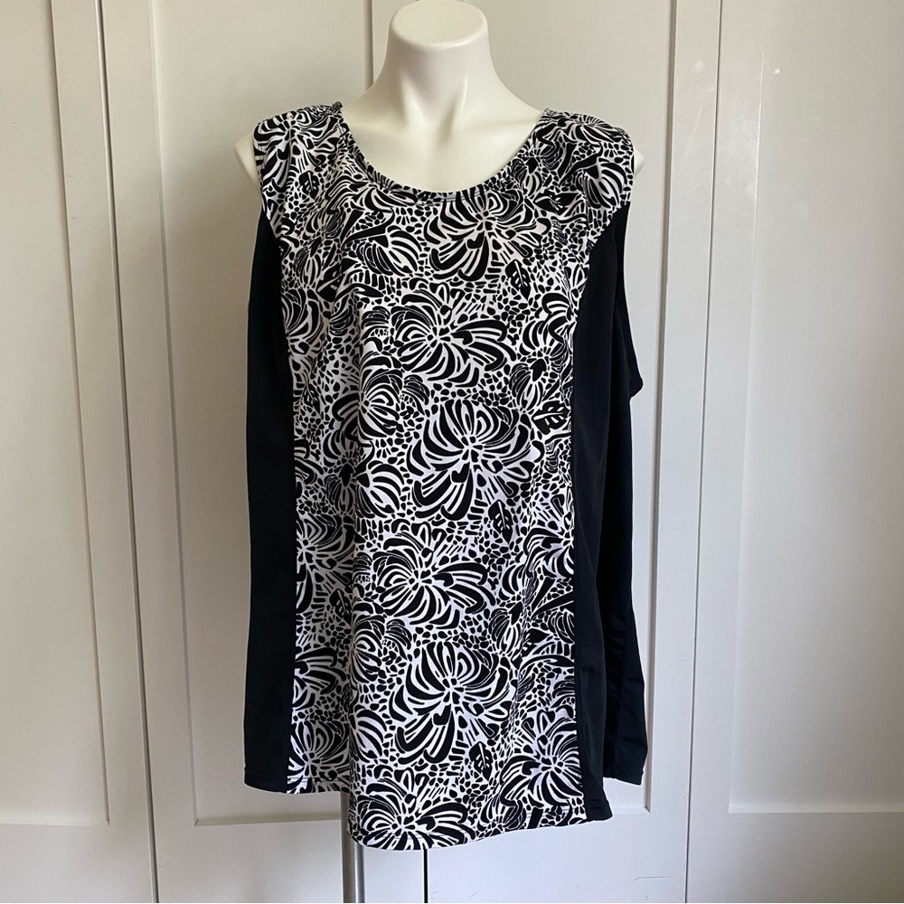 Used in Great Condition Junonia Black and White Plus Size (6x) Swim Tank
